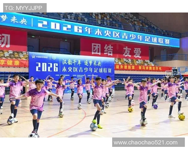 张延足球在西安的崛起与发展探索，助力青少年足球梦想的实现与普及